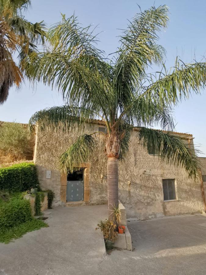 فيلا Buseto Superioreفي Antico Baglio Siciliano Parecchiata المظهر الخارجي الصورة
